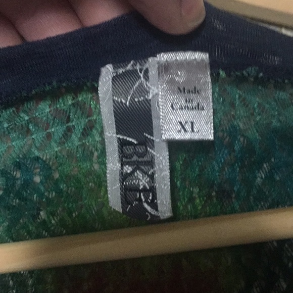 BKE 3/4 sleeve XL shirt - Picture 2 of 6